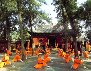 shaolin-kungfu-monks