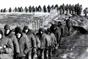 tu binh Argentina dau hang