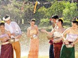 Quan hệ giữa sử thi Phả Đeng Nang Ày,  chuyện Pháya Khăn Khác (chúa Cóc)  với lễ hội Bun Băng Phay của người&nbsp;Lào
