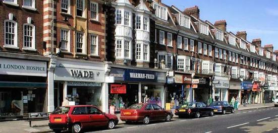 Golders Green, trung tâm của người Do trung lưu tại London