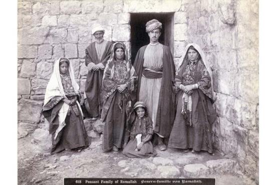Một gia đình nông dân tại Palestine 1900-1910
