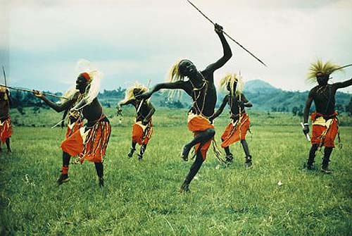 Chú thích của trang ivarfjeld.com cho bức ảnh này: Có thể tuyệt với Uganda, nhưng không phải là đất hứa của người Do Thái.