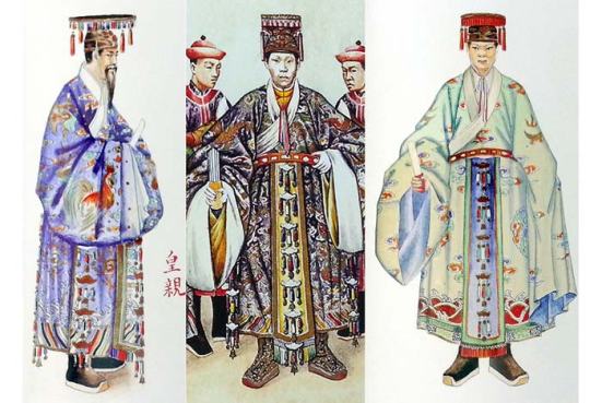 14-trang-phuc-te-giao-vua-quan