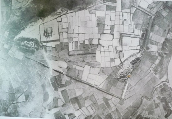 Phượng Hoàng Trung đô, ảnh chụp từ máy bay (trích trong cuốn An Tĩnh cổ lục của L. Breston).