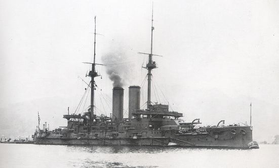 800px-Japanese_battleship_Mikasa