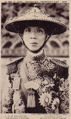 vua-khai-dinh-2.jpg