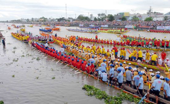 wherry_competition_ok_om_bok_festival_vietnam