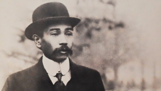 Phan Châu Trinh và con trai Phan Châu D­t.  ¢nh:  t° liÇu gia ình