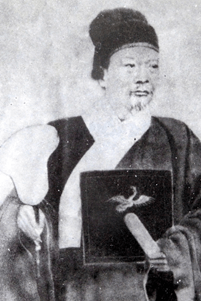 nguyen tu gian