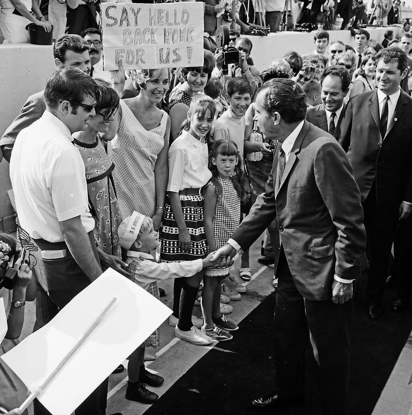 Nixon visited Romania 1969